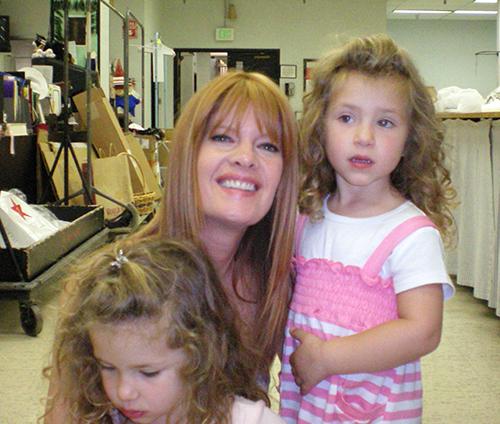 Bianca with her twin Chiara at age 3 with a woman who played their mom on The Young and the Restless
